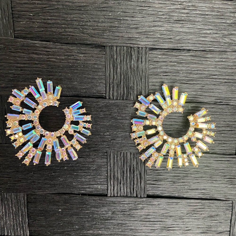 Rhinestone Stud Earrings - Picture 5 of 11